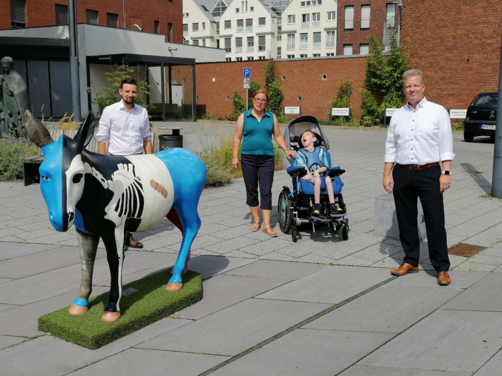 Max Bögl verdoppelt Spende Löwenzahn & Pusteblume e. V.